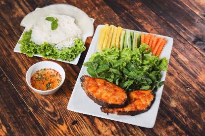 CÁ NƯỚNG ĐẬM ĐÀ HƯƠNG VỊ QUÊ HƯƠNG